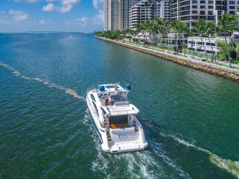 65ft Azimut available for rent in Miami for 13 guest. No Hidden Fees. - Image 14